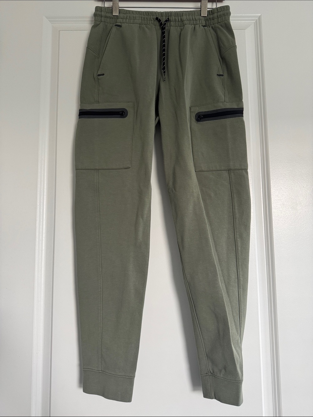 NWOT Old Navy Active Mens Light Green Sweatpants w Side Pockets S